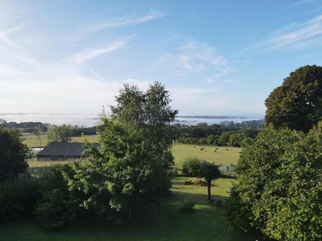 Chambre Dhotes B&B Le Figuier Benayes Bagian luar foto